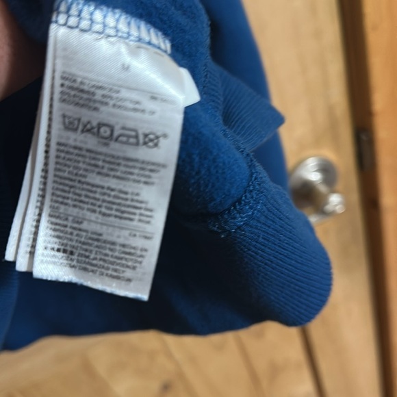 GAP  Blue Glitter Sweatshirt - Picture 5 of 5